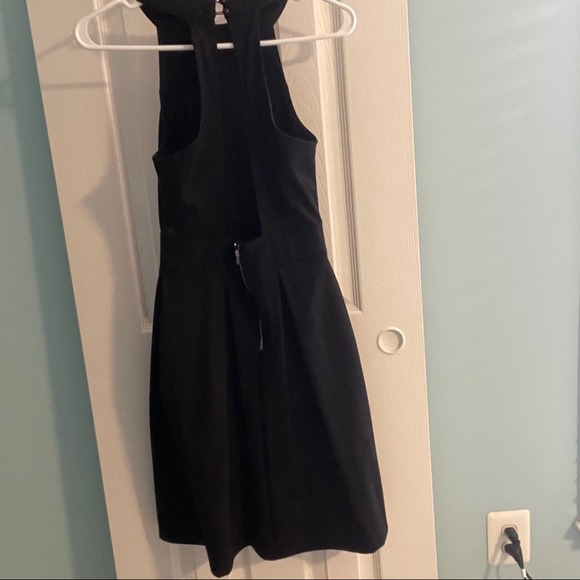 Black Dress - Picture 2 of 3